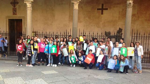 Foto di gruppo davanti al Duomo di Monreale